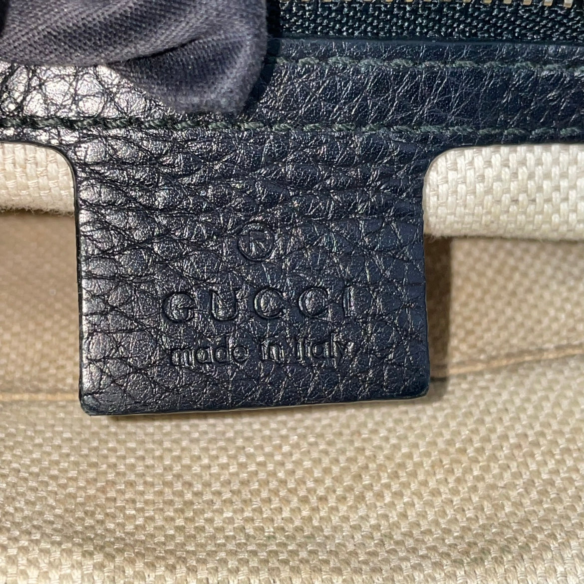 Gucci Black Leather Soho Interlocking Chain ONE Crossbody Bag 336752 (V722913)