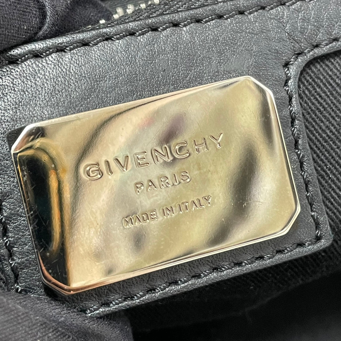Givenchy Black Leather Nightingale Large Shoulder Bag 11H5002007 (V7910902)