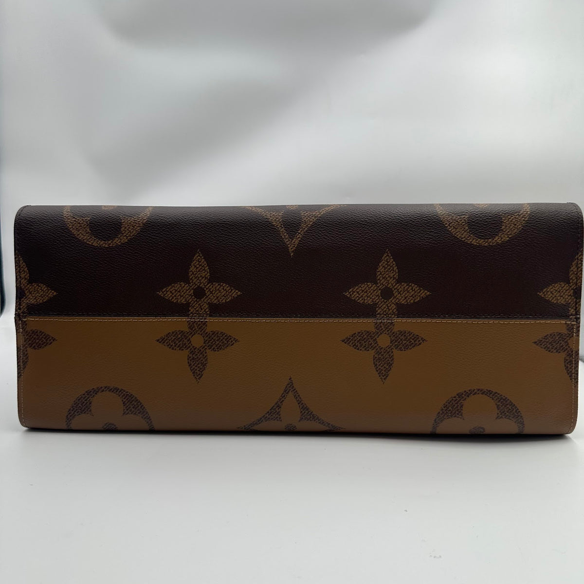 Louis Vuitton OnTheGo (LX1552)