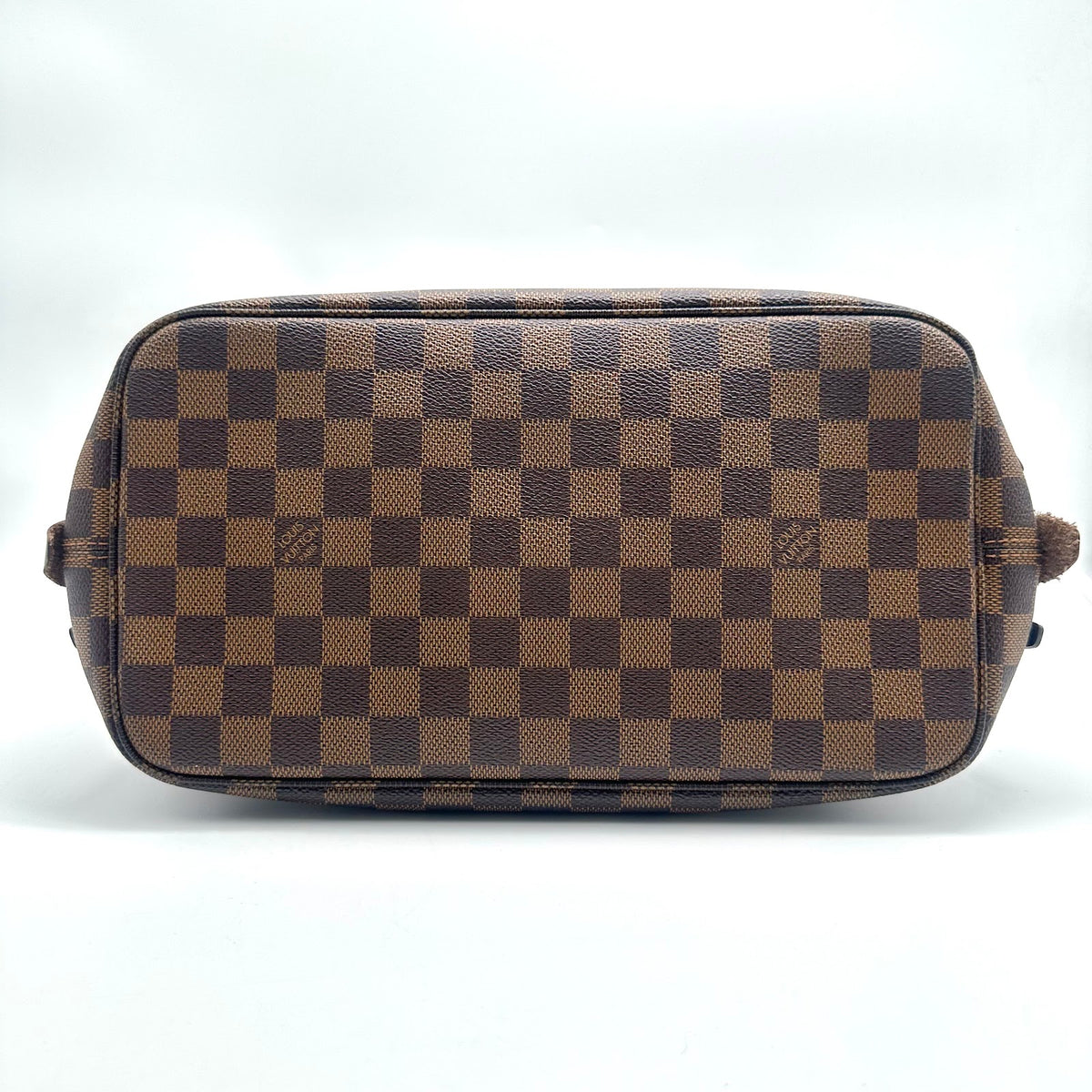 Louis Vuitton Damier bucket tote