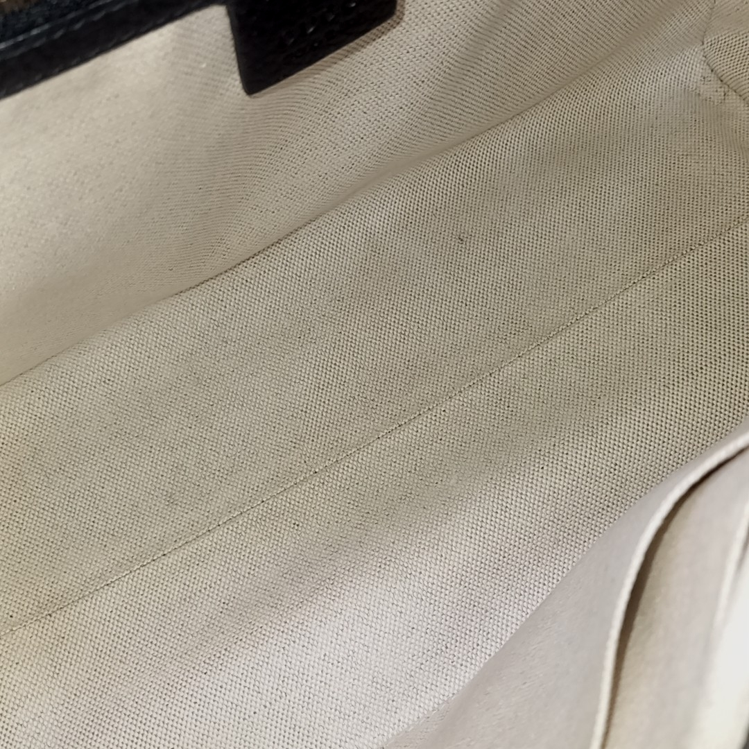 Gucci GG Marmont Tote/Shoulder Bag (421890) (10485669)