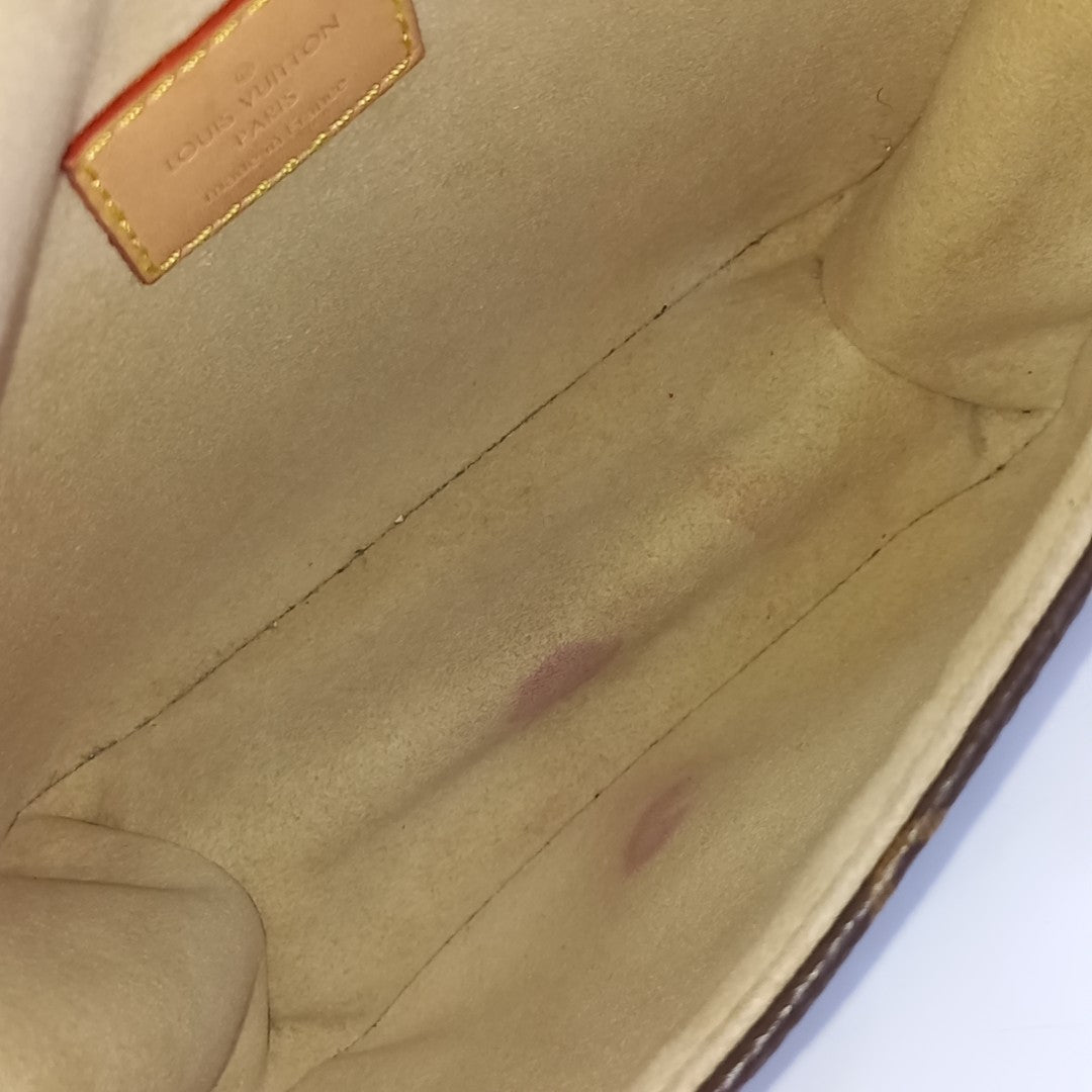 Louis Vuitton Monogram Saumur BB M46740 (10561174)