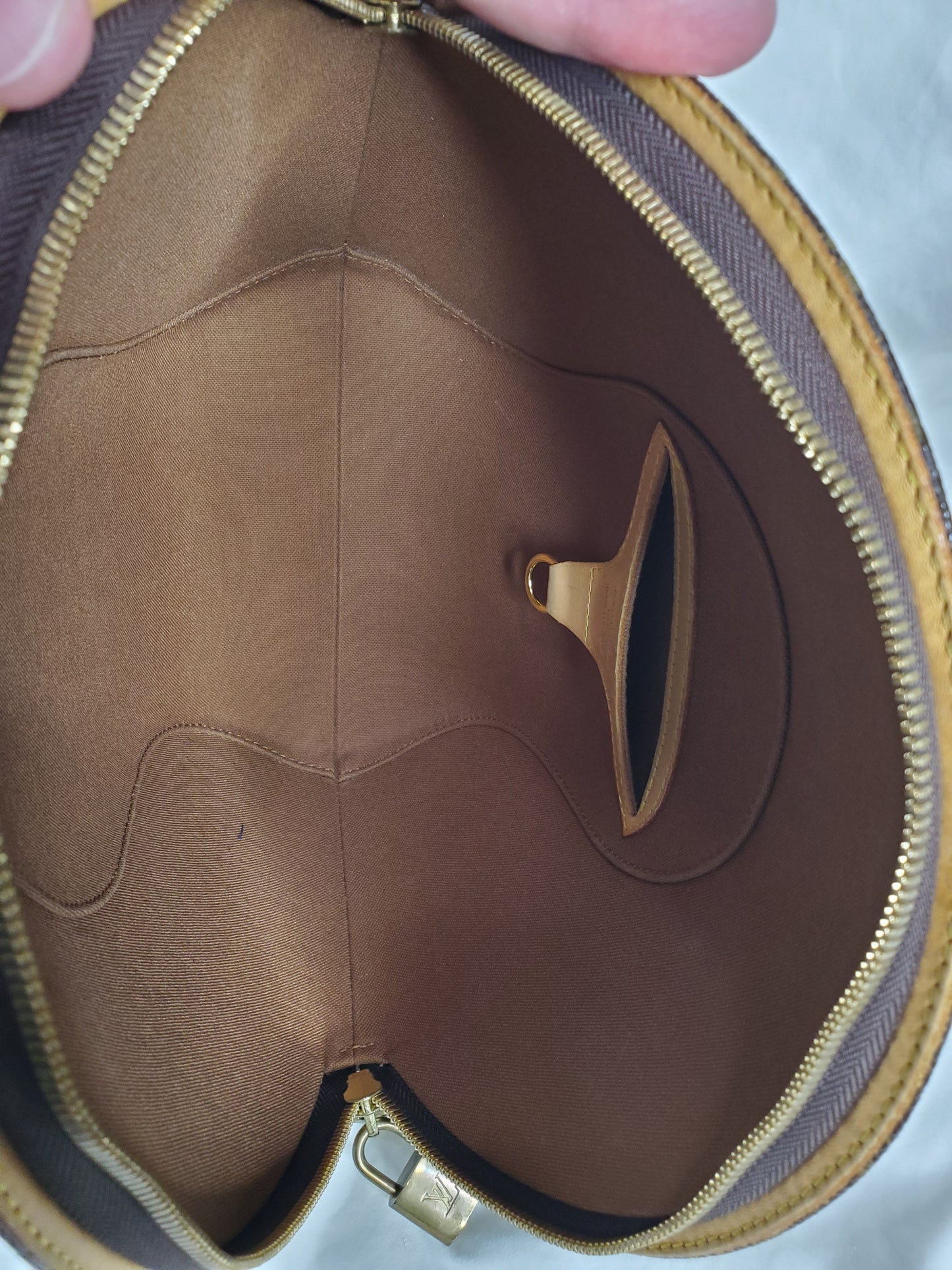 Louis Vuitton Monogram Ellipse PM