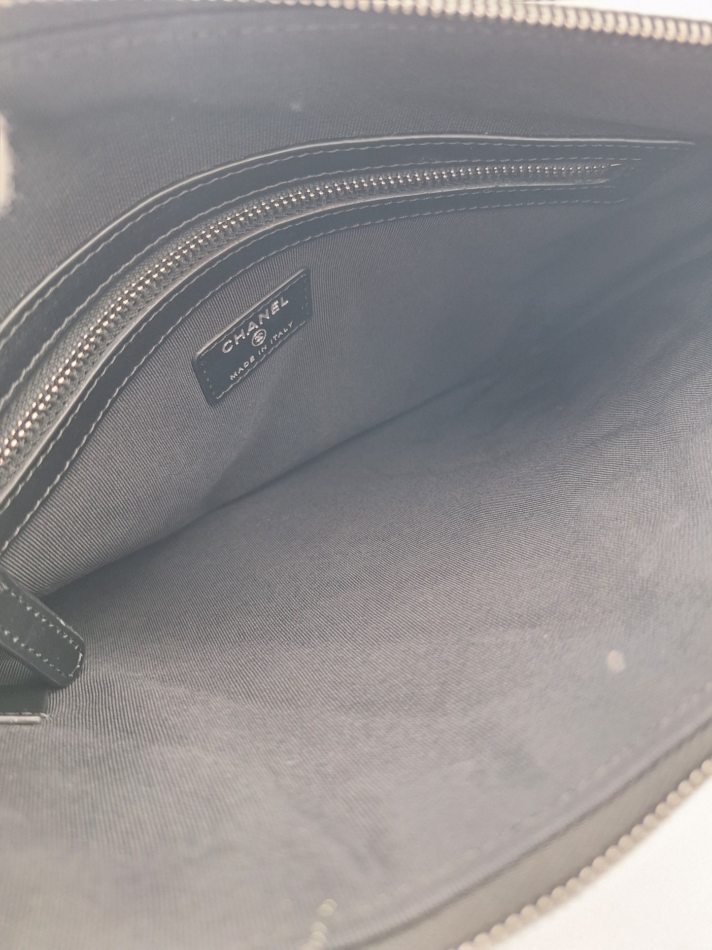 CHANEL CAVIAR BOY CLUTCH NEW MEDIUM (US)