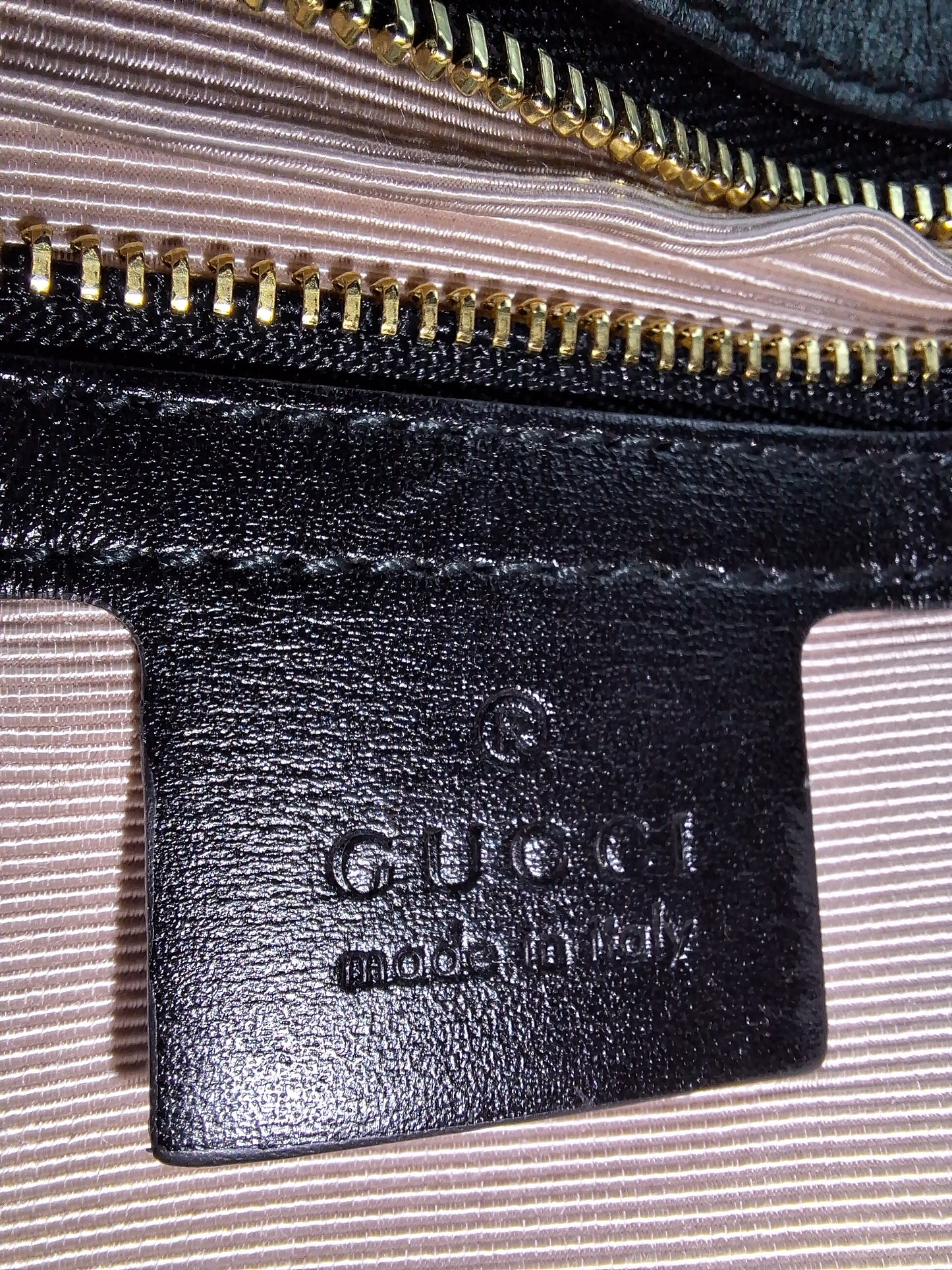 Gucci Black Leather Aphrodite Small Shoulder Bag (US)