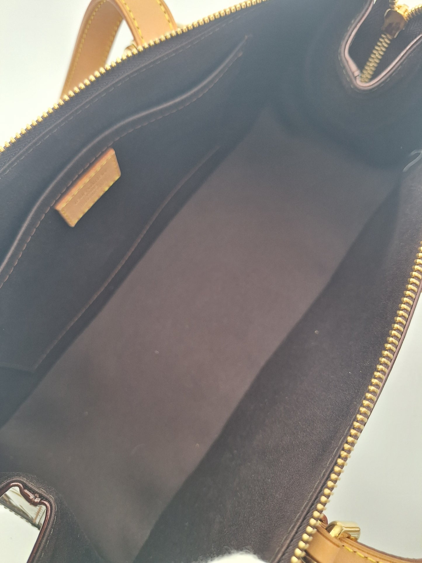 Louis Vuitton Amarante Monogram Vernis Rosewood Avenue Bag (US)