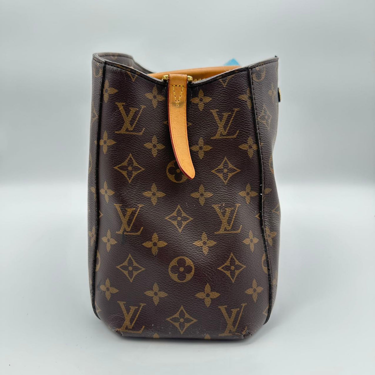 LV Montaigne Medium (MM028)