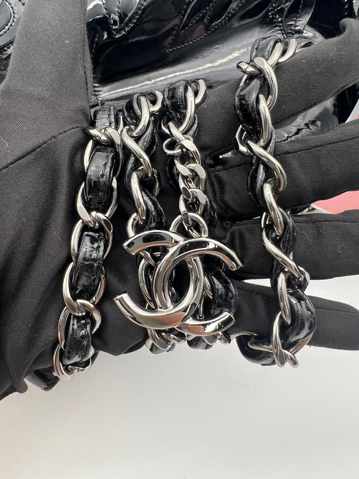 Chanel Camellia Patent Leather Tote (JS005)