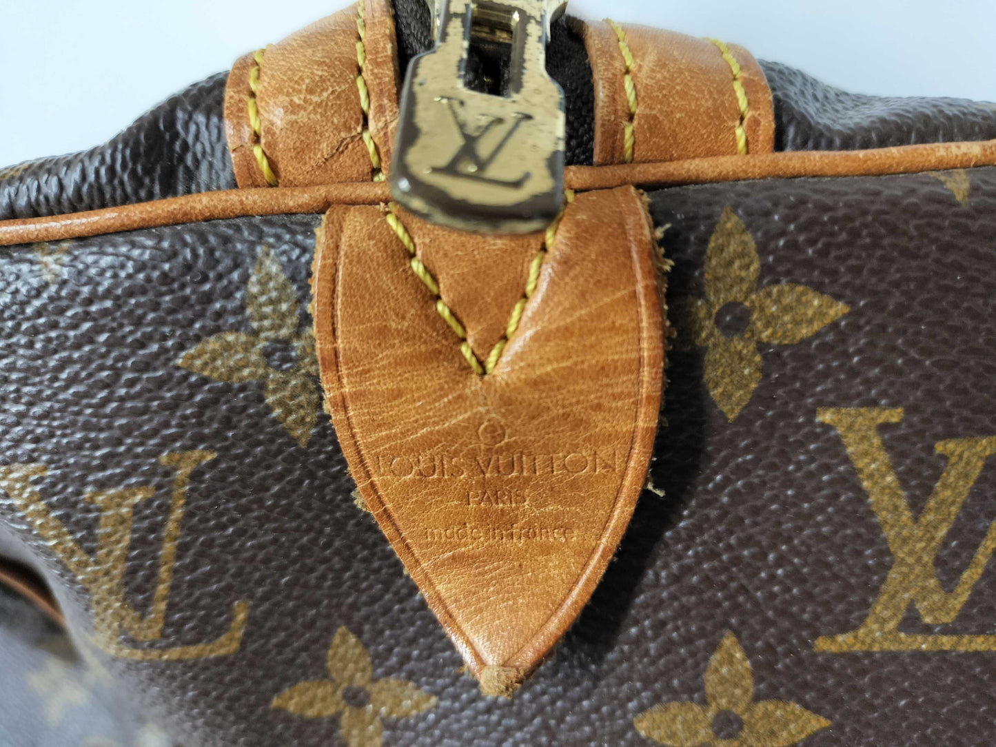 Pre-Owned Louis Vuitton Monogram Sac Souple 35 Duffle Bag EC-0200