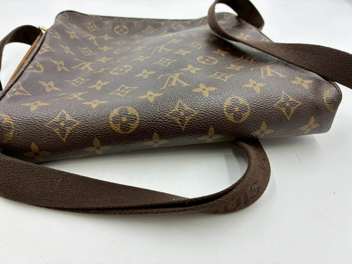 Louis Vuitton Monogram Trotteur Beaubourg - 2260002696078