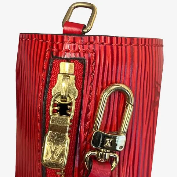 Louis Vuitton Papillon Epi Pouch (AH599)