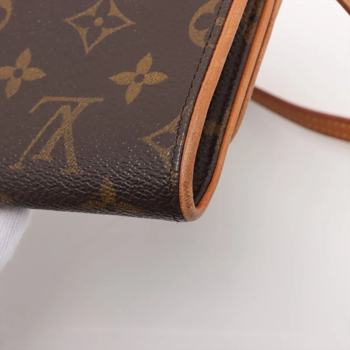 Pre-Owned Louis Vuitton Monogram Pochette Twin GM SB06-162