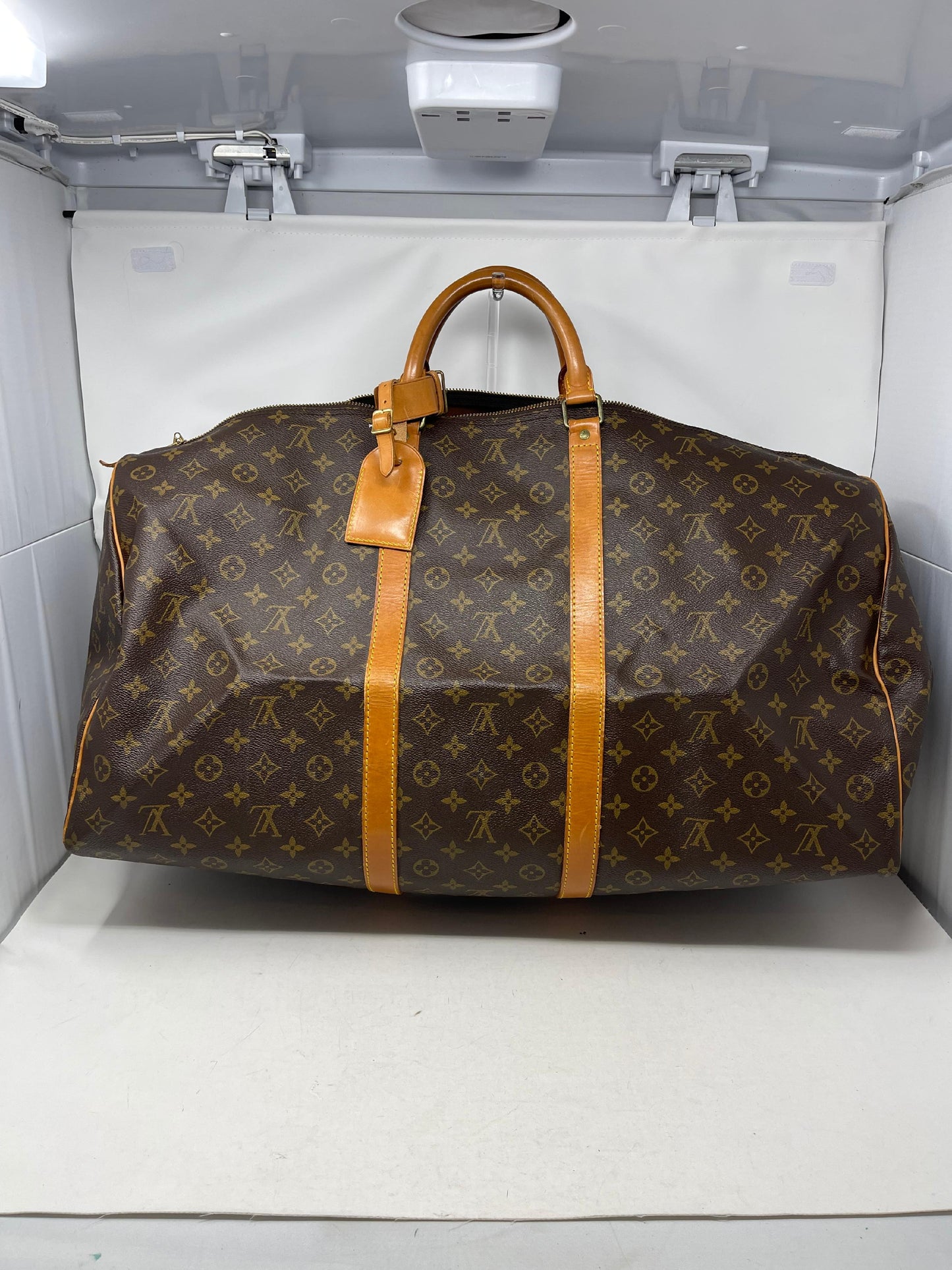 Louis Vuitton Keepall (AF956)