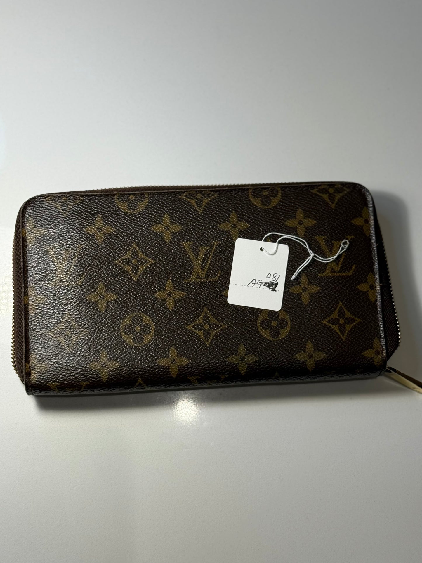 Louis Vuitton Zippy Organizer