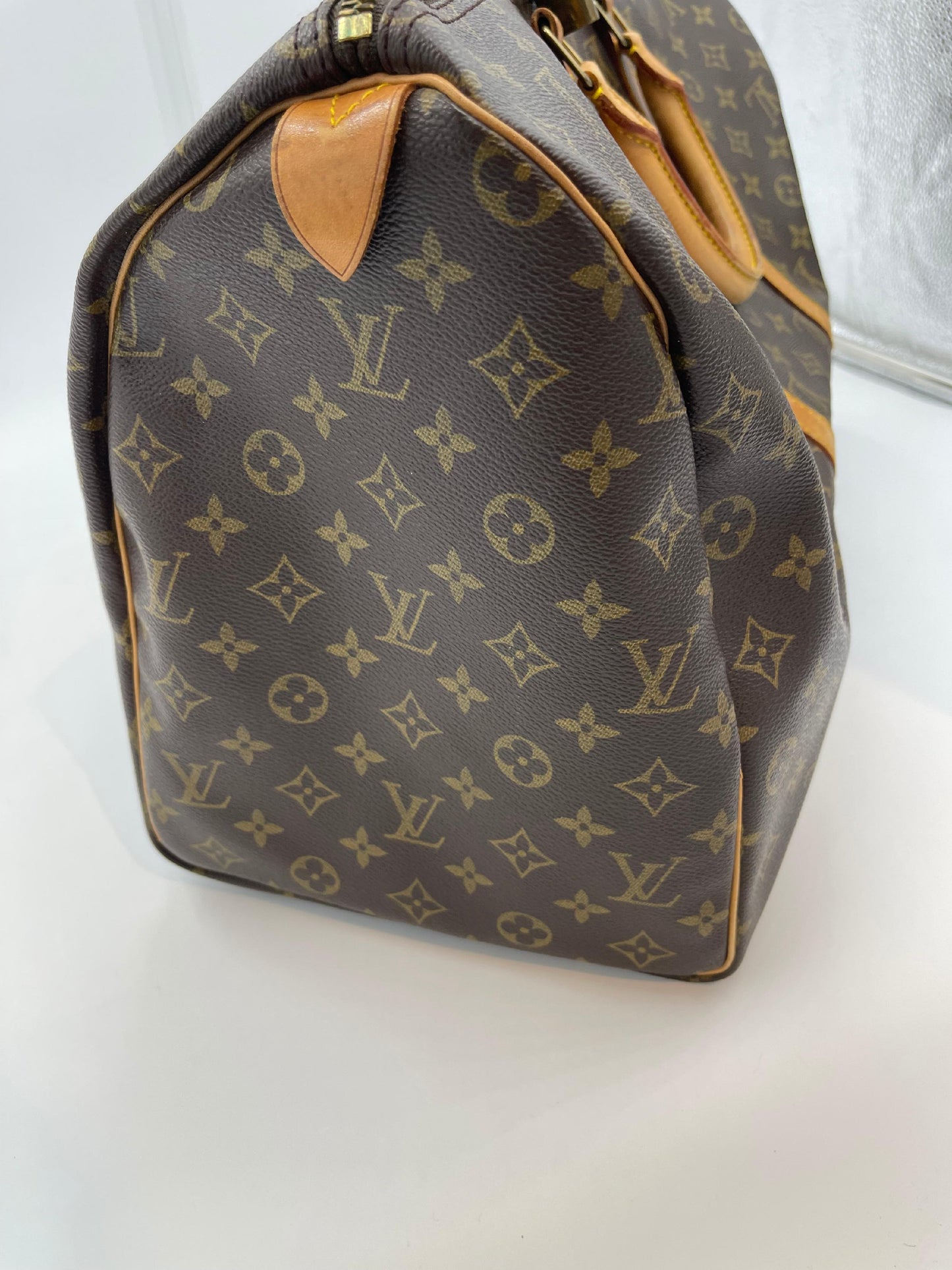 Louis Vuitton Keepall (AG413)