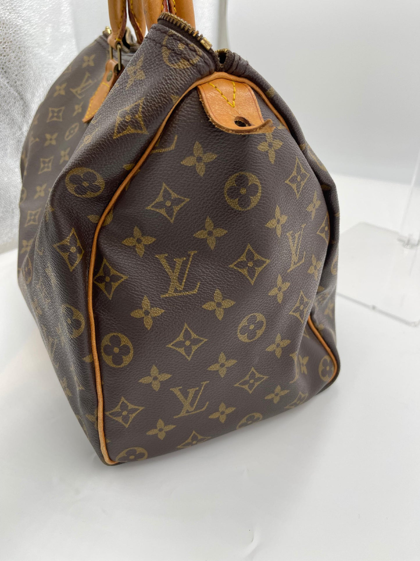 Louis Vuitton Speedy