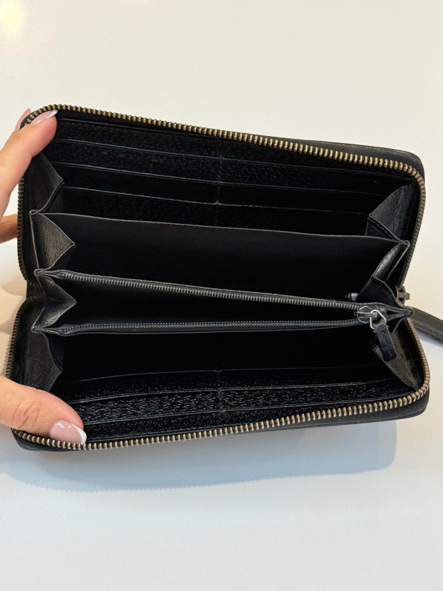 Gucci Marmont Leather Zippy