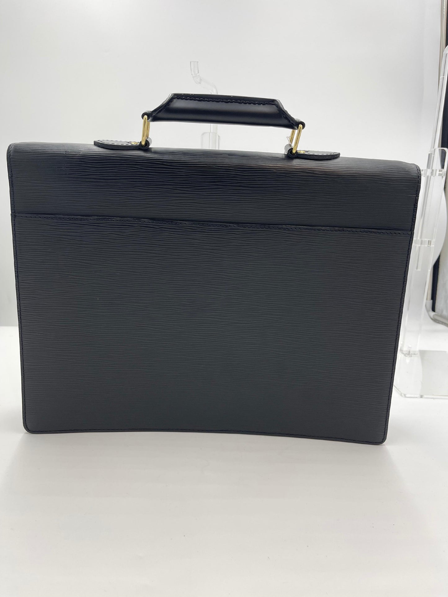 Louis Vuitton Serviette Ambassador Epi (AH724)