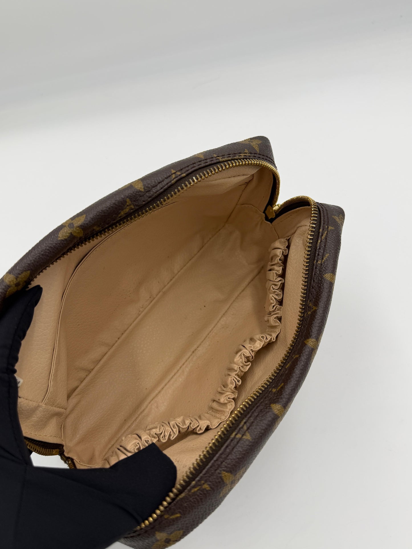 Louis Vuitton Toulouse Toilette 25