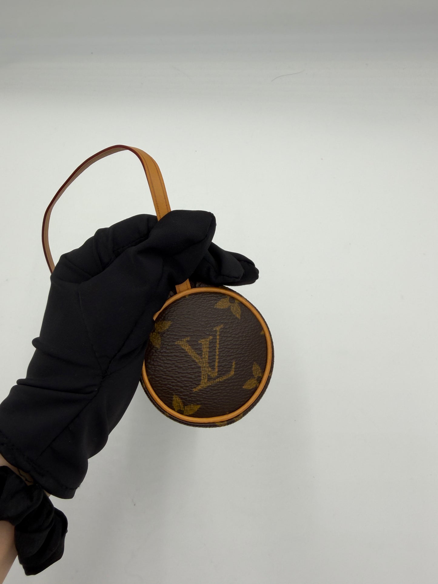 Louis Vuitton Papillon Pouch