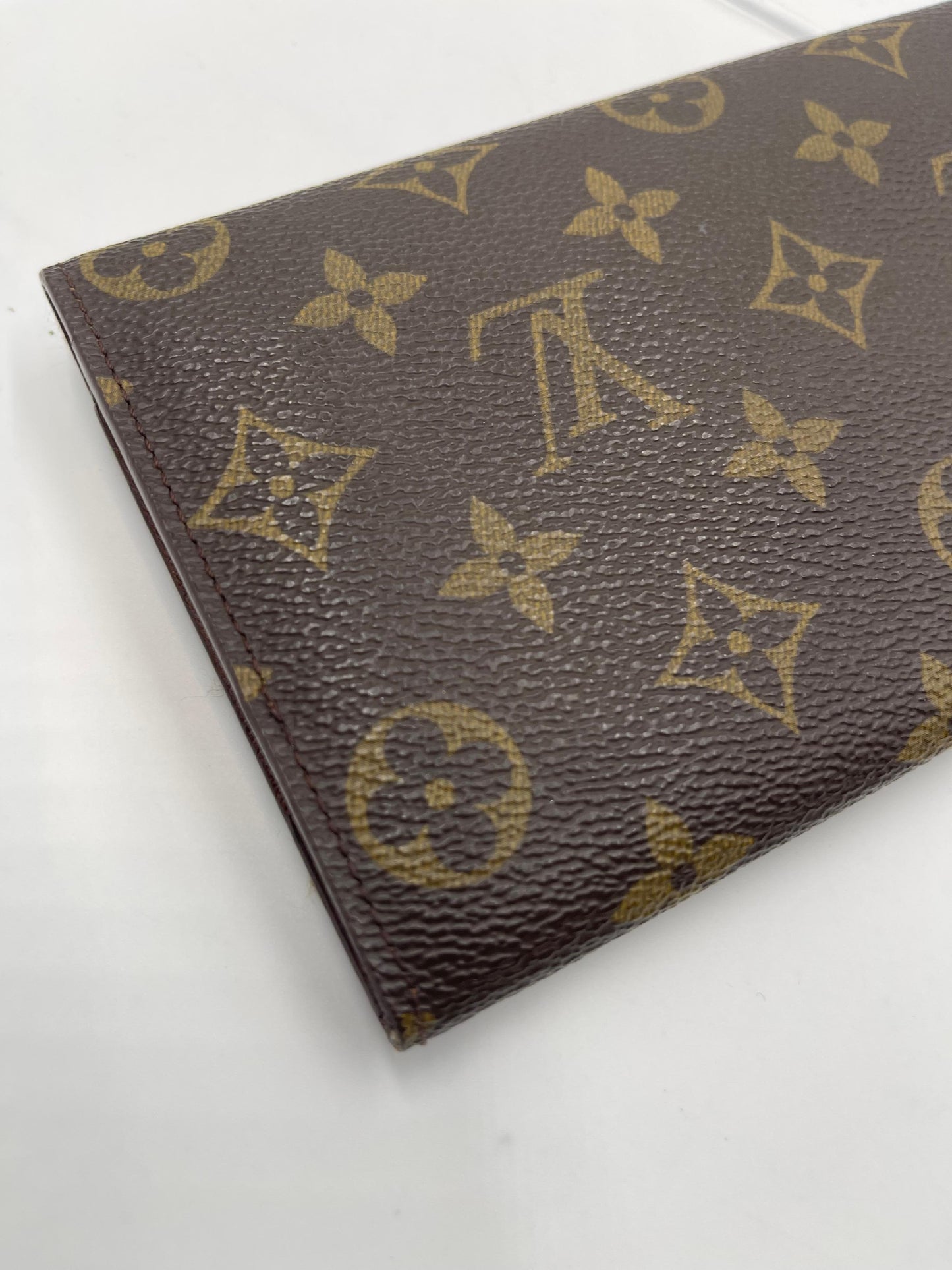 Louis Vuitton Sarah Wallet TH0946 (AH921)