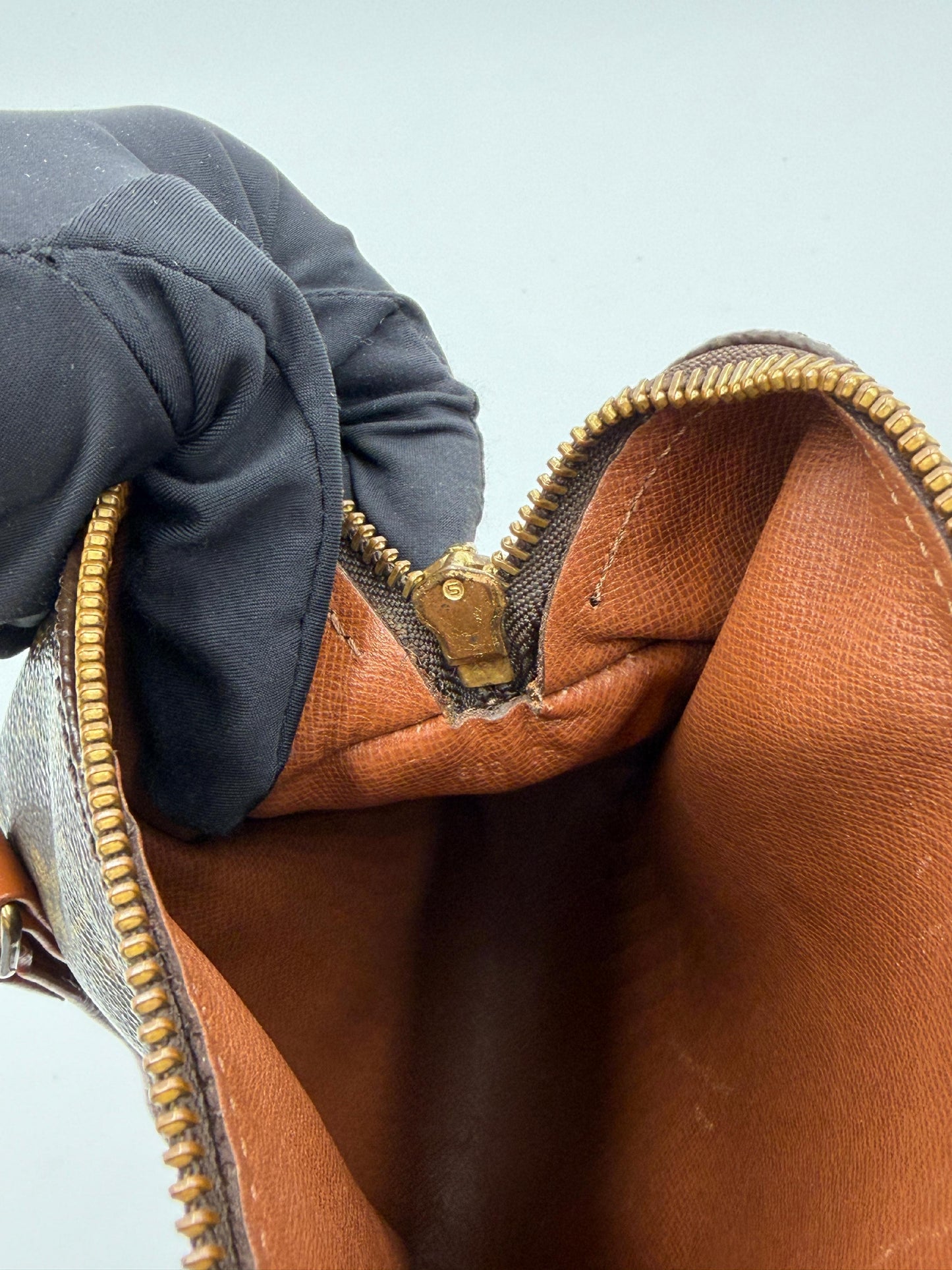 Louis Vuitton Papillon 30 Pre-Owned