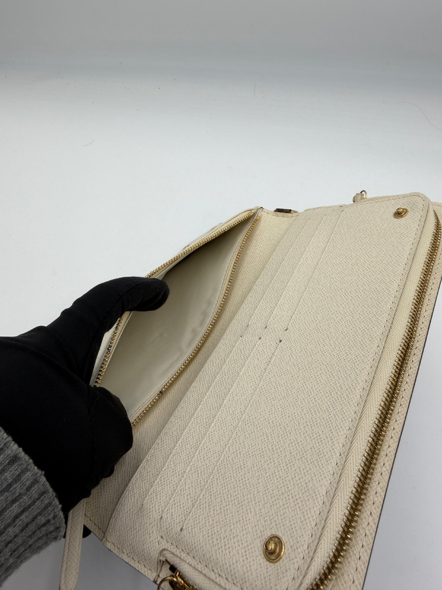 Louis Vuitton Monogram Insolite Wallet (AI864)