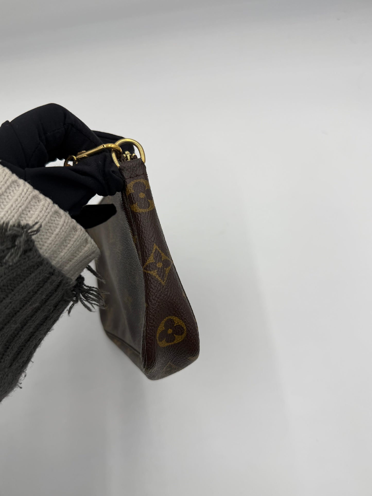 Pre-Owned Louis Vuitton Pochette Accessoires AI933