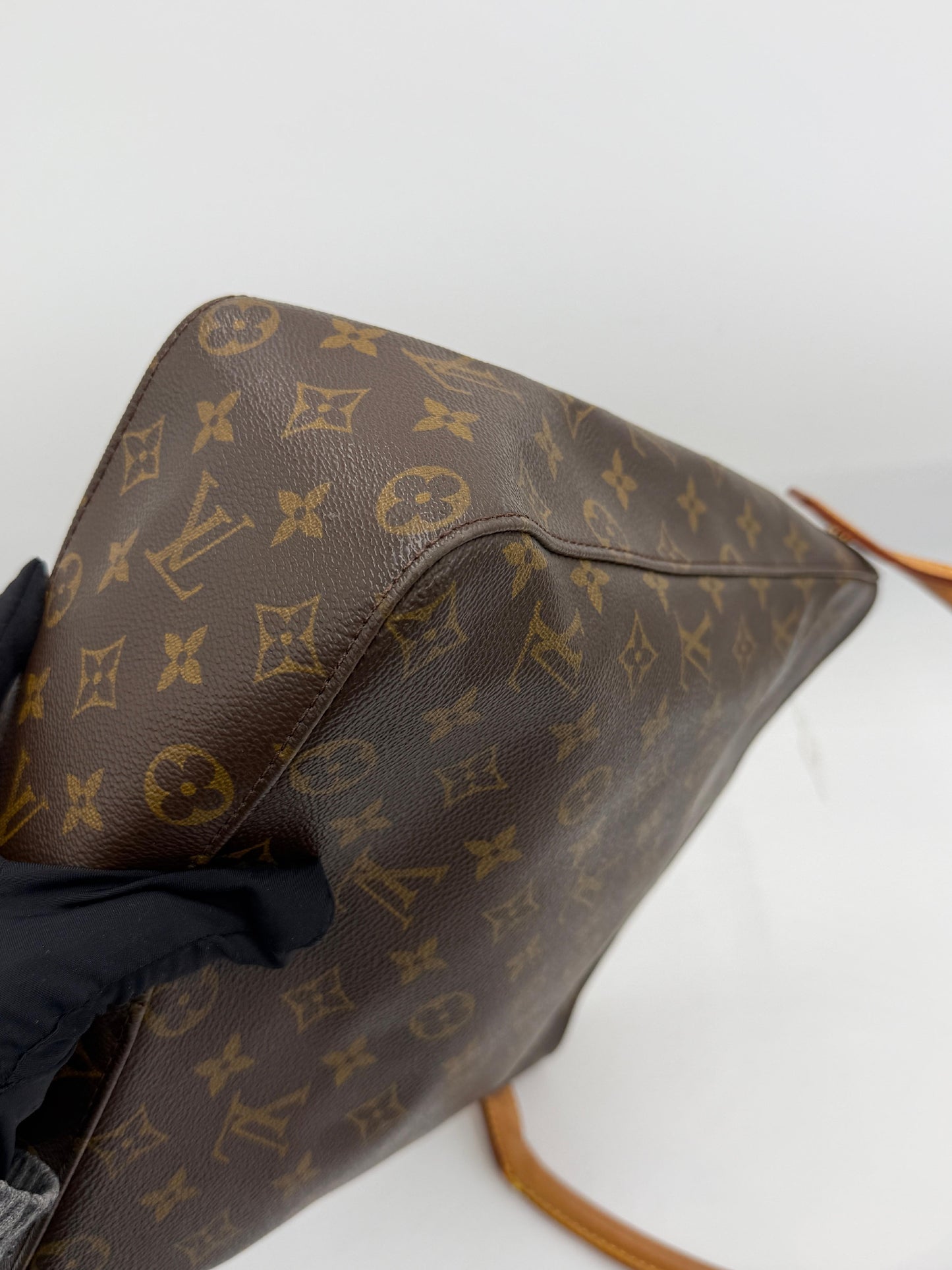 Louis Vuitton Monogram Looping