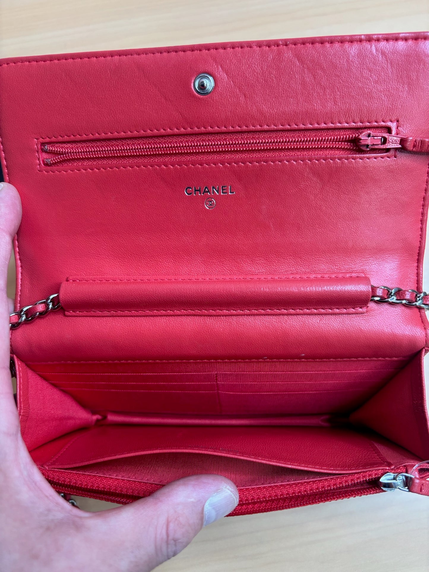 Chanel Wallet on Chain - Red