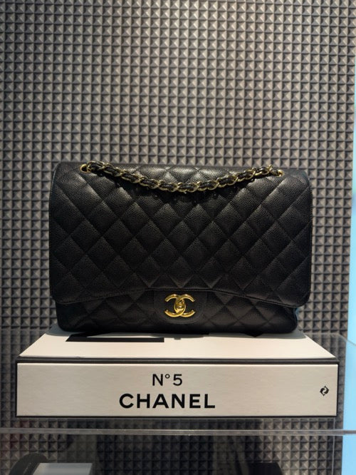 Chanel Classic Flap 11.12 Maxi Caviar