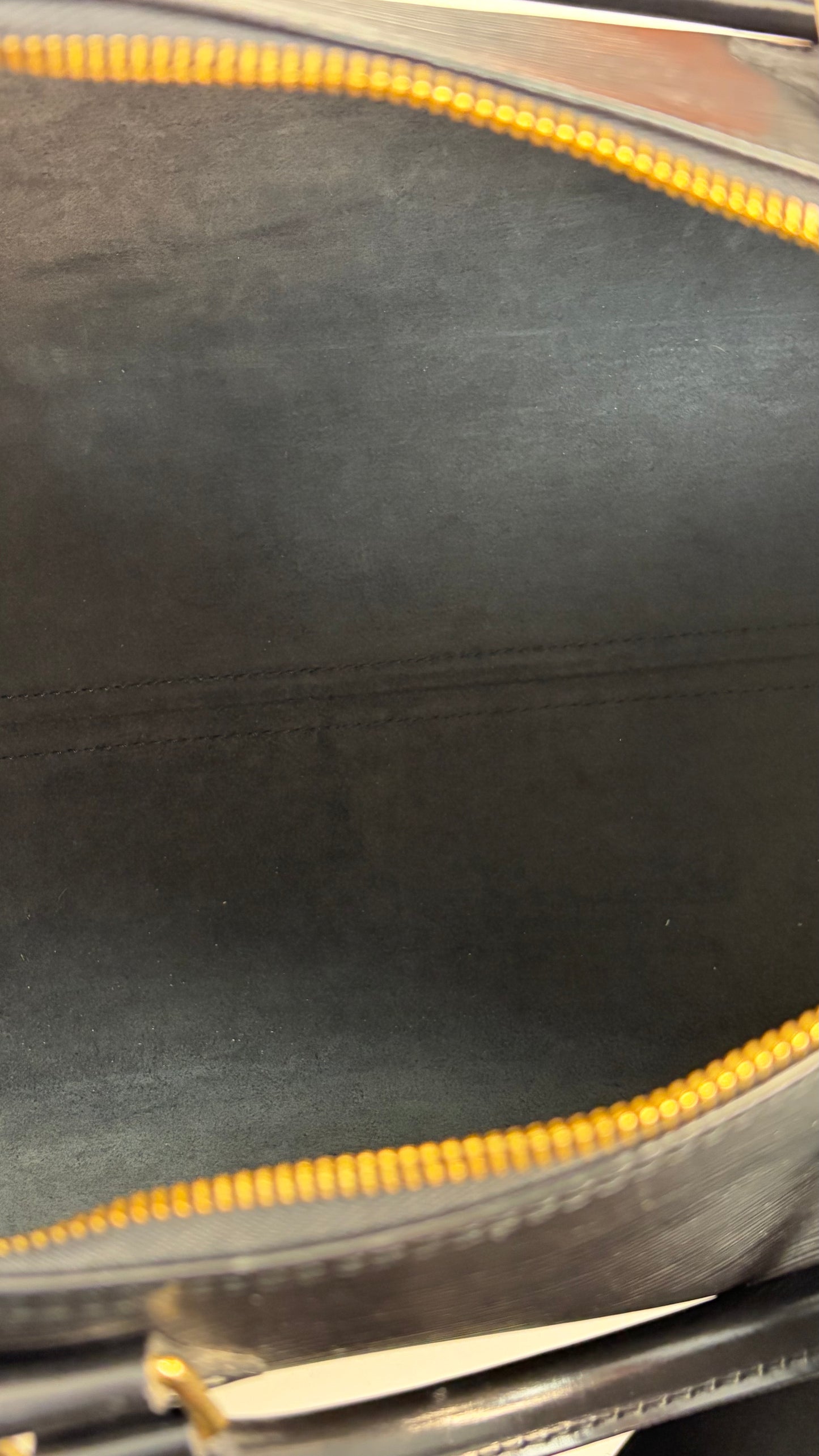 Louis Vuitton Black Epi Speedy 30
