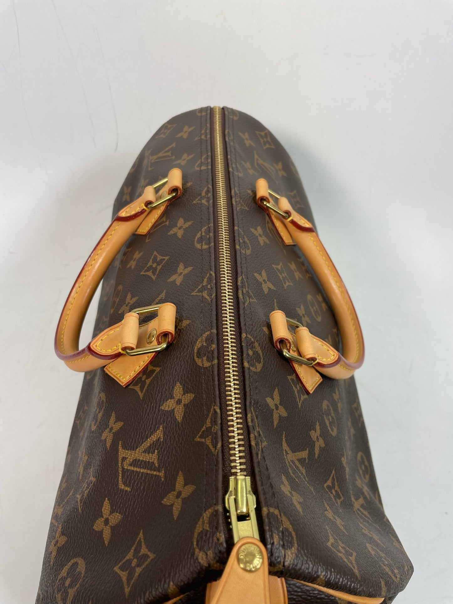 M0707-26 Louis Vuitton Speedy 35 Handbag in Monogram Canvas RI4136