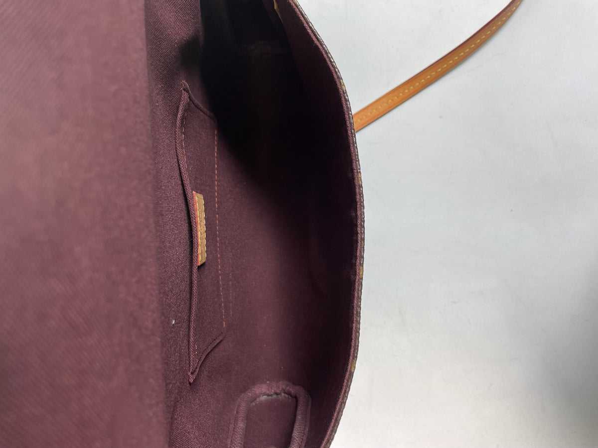 M0707-74 Louis Vuitton Favorite MM in Monogram Canvas