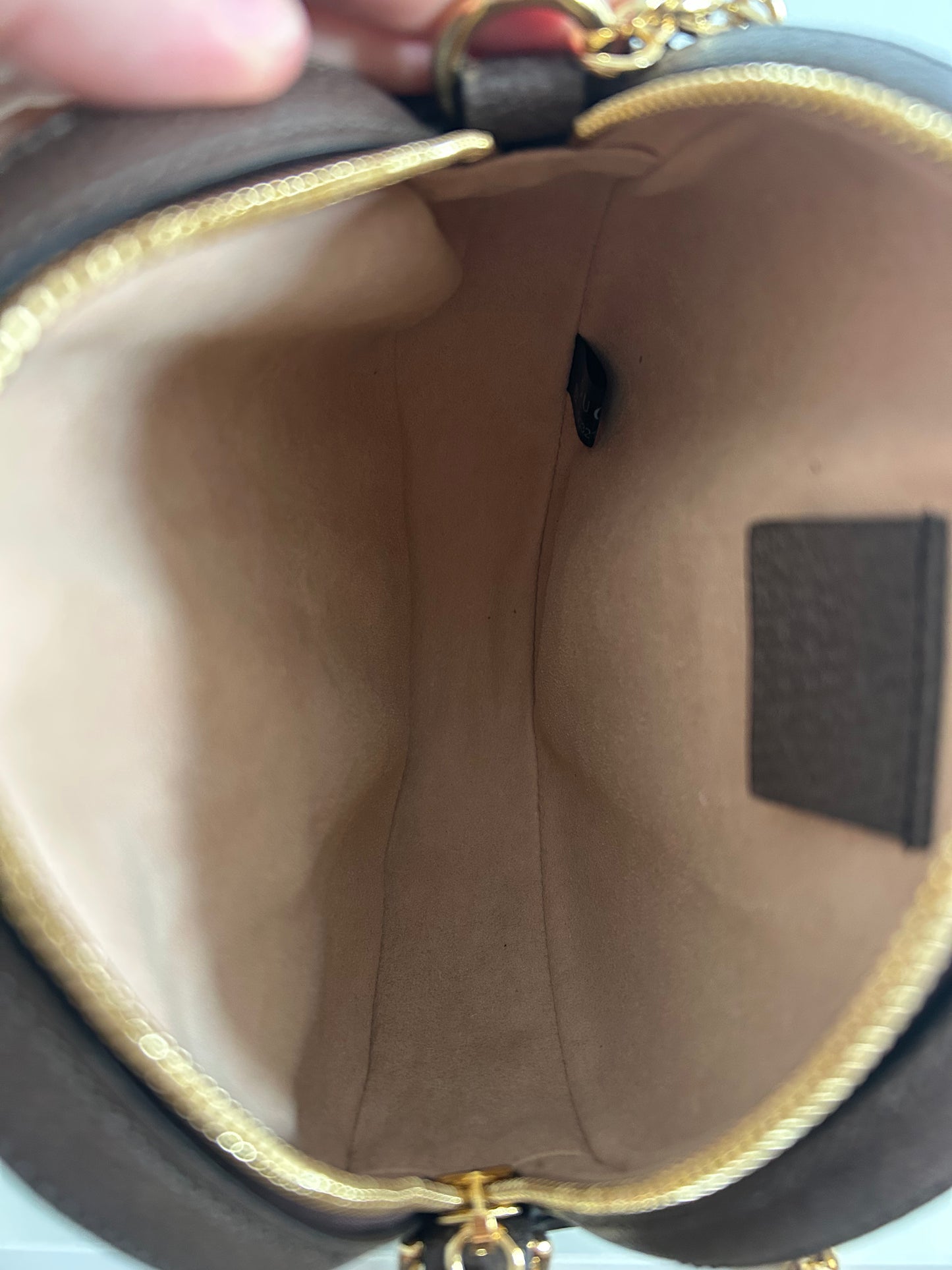 Gucci Ophidia GG Mini Round Shoulder Bag