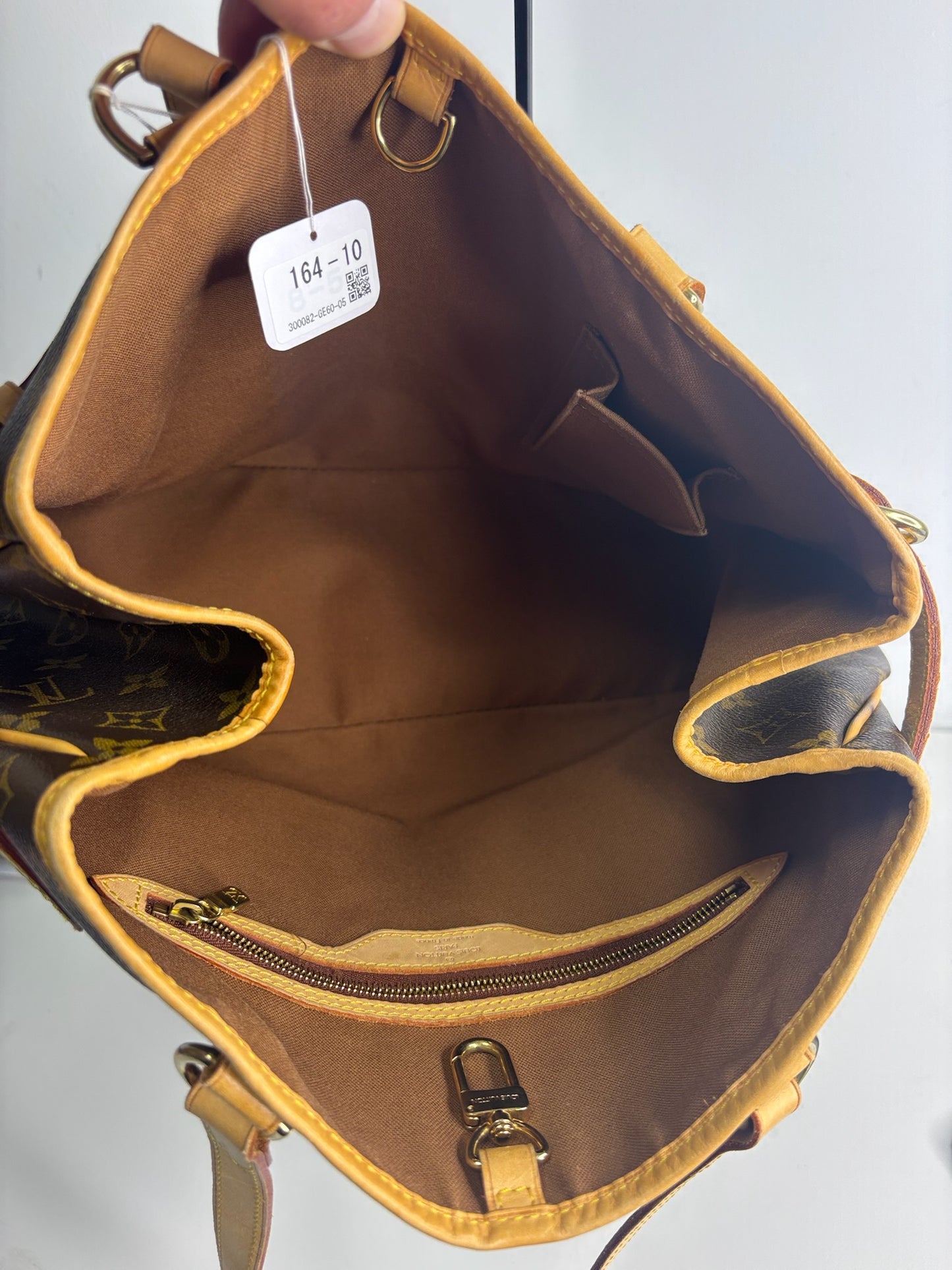 Louis Vuitton Batignolles Horizontal Tote Bag (JPD04-55)