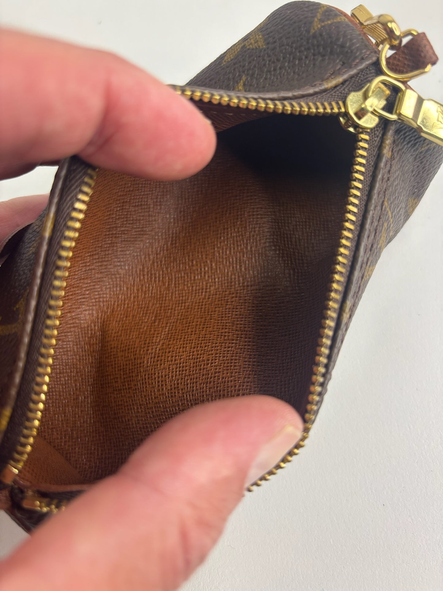 Louis Vuitton Monogram Mini Papillon (JPD04-57)