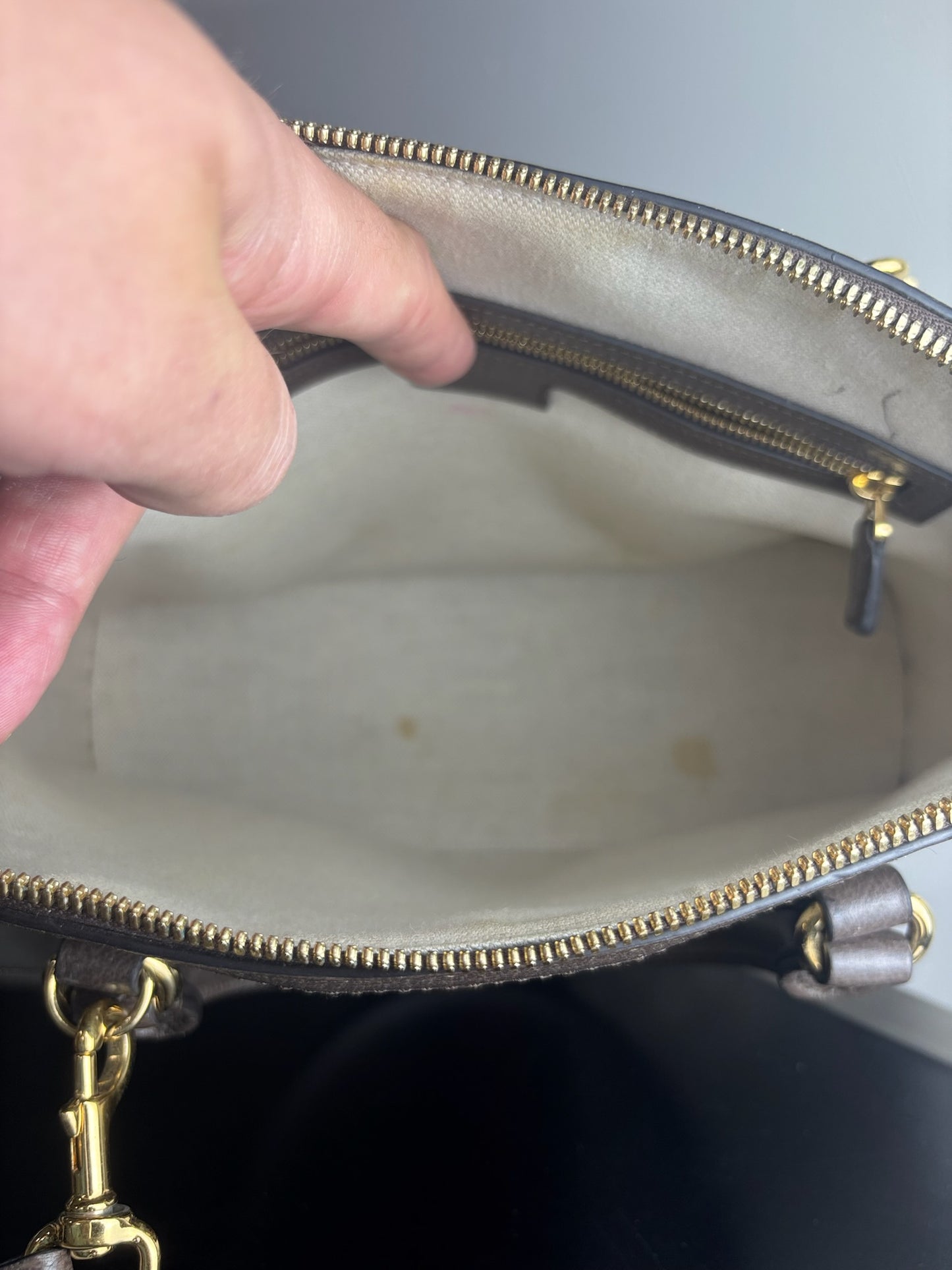 Gucci Ophidia Medium Handbag