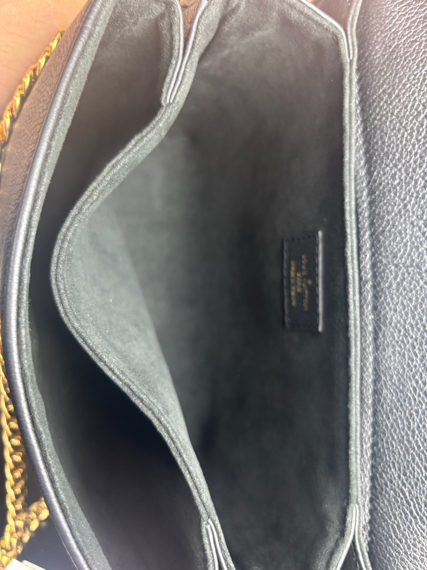 Louis Vuitton Oxford Lockme Bag