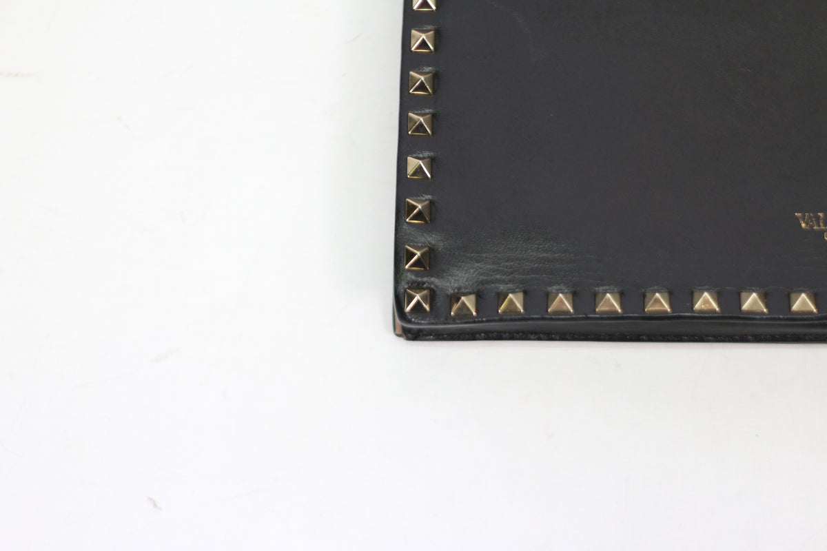 Valentino Black Leather Rockstud ONE Clutch IW2B0399