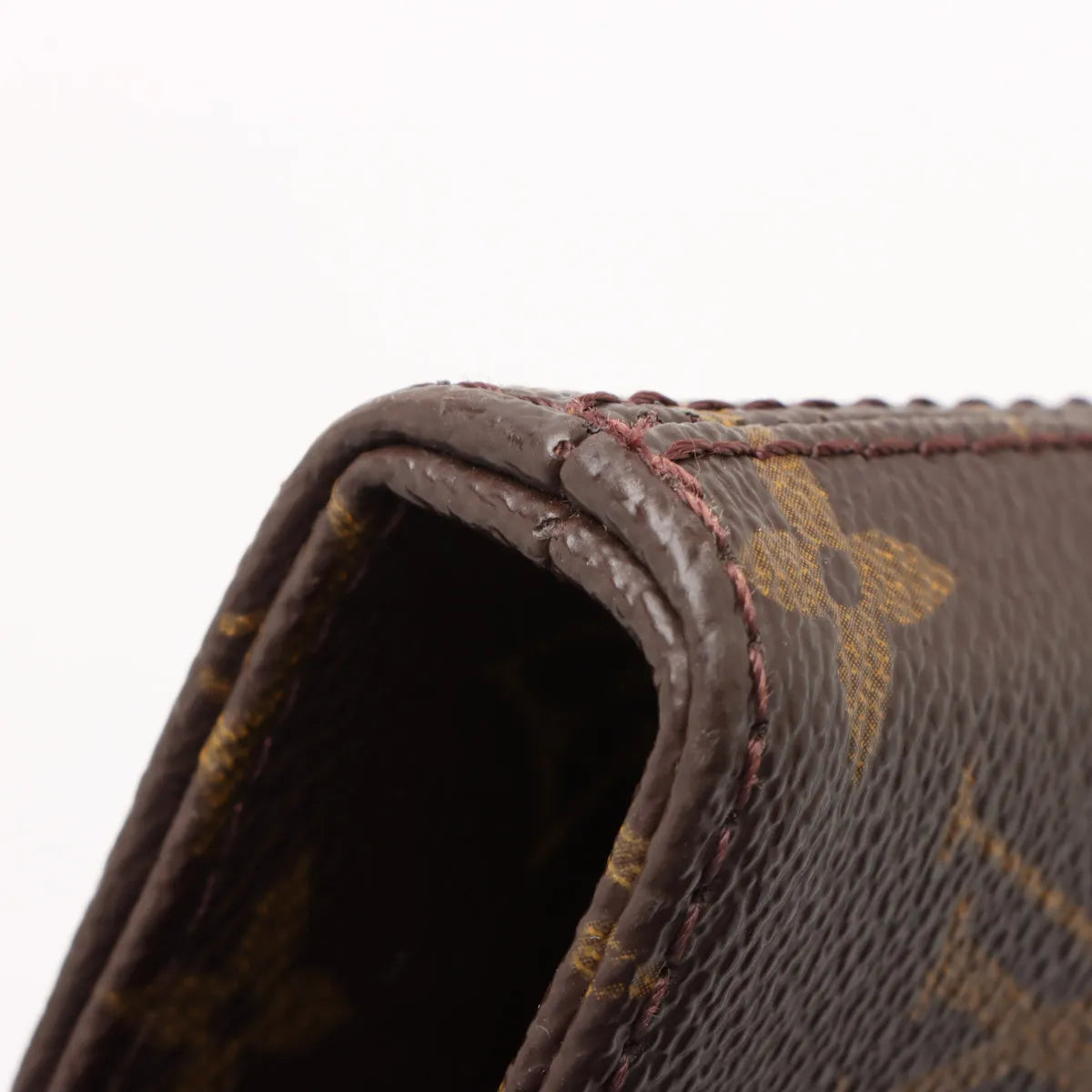 Pre-Owned Louis Vuitton Monogram Luco MA06-18
