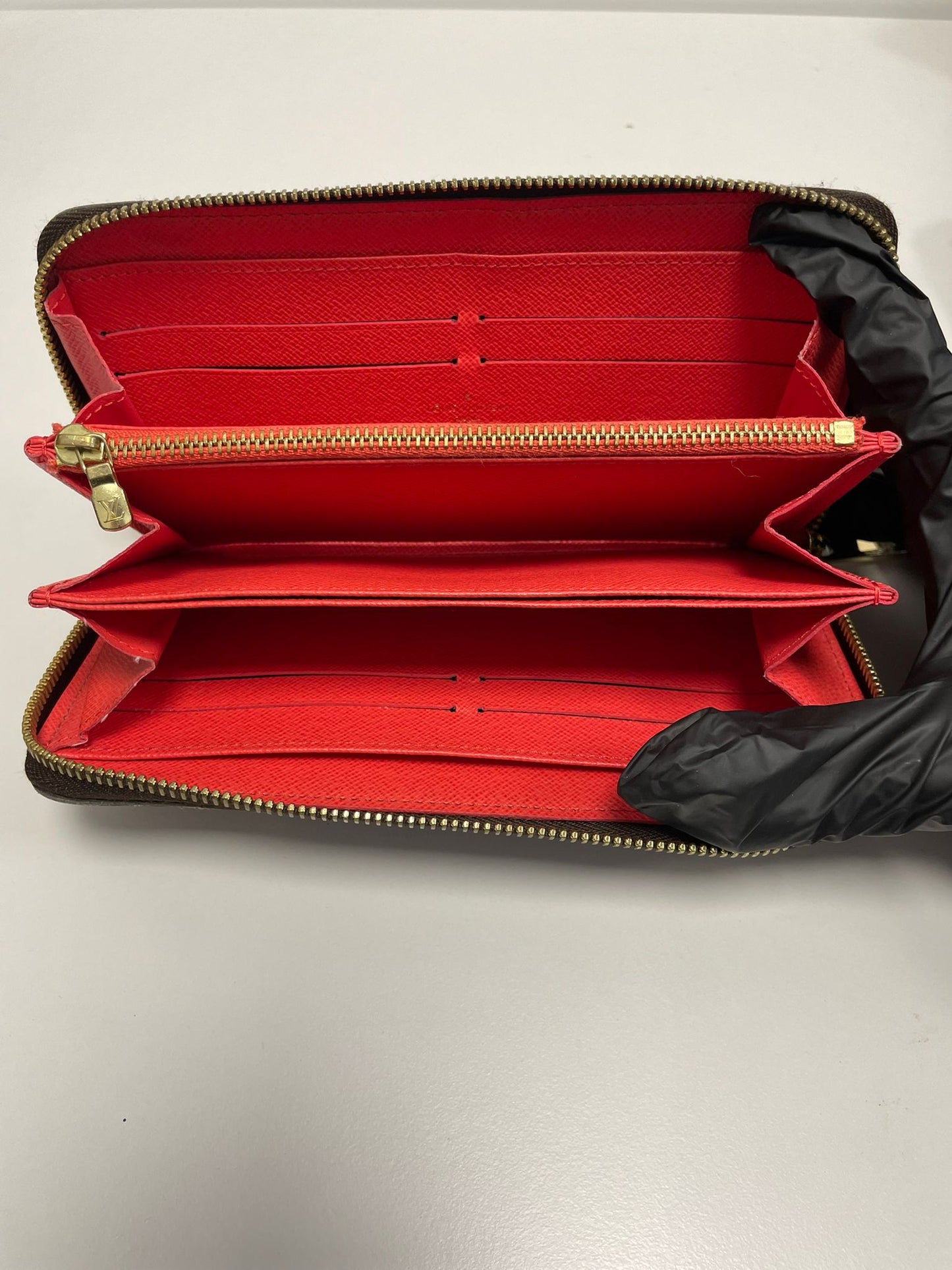 Louis Vuitton Damier Ebene Zippy Wallet Christmas Limited 111236