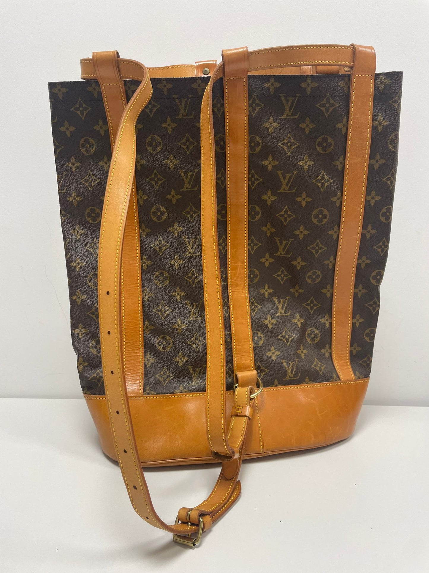 Louis Vuitton Randonnee GM Monogram Backpack (JPD04-29)