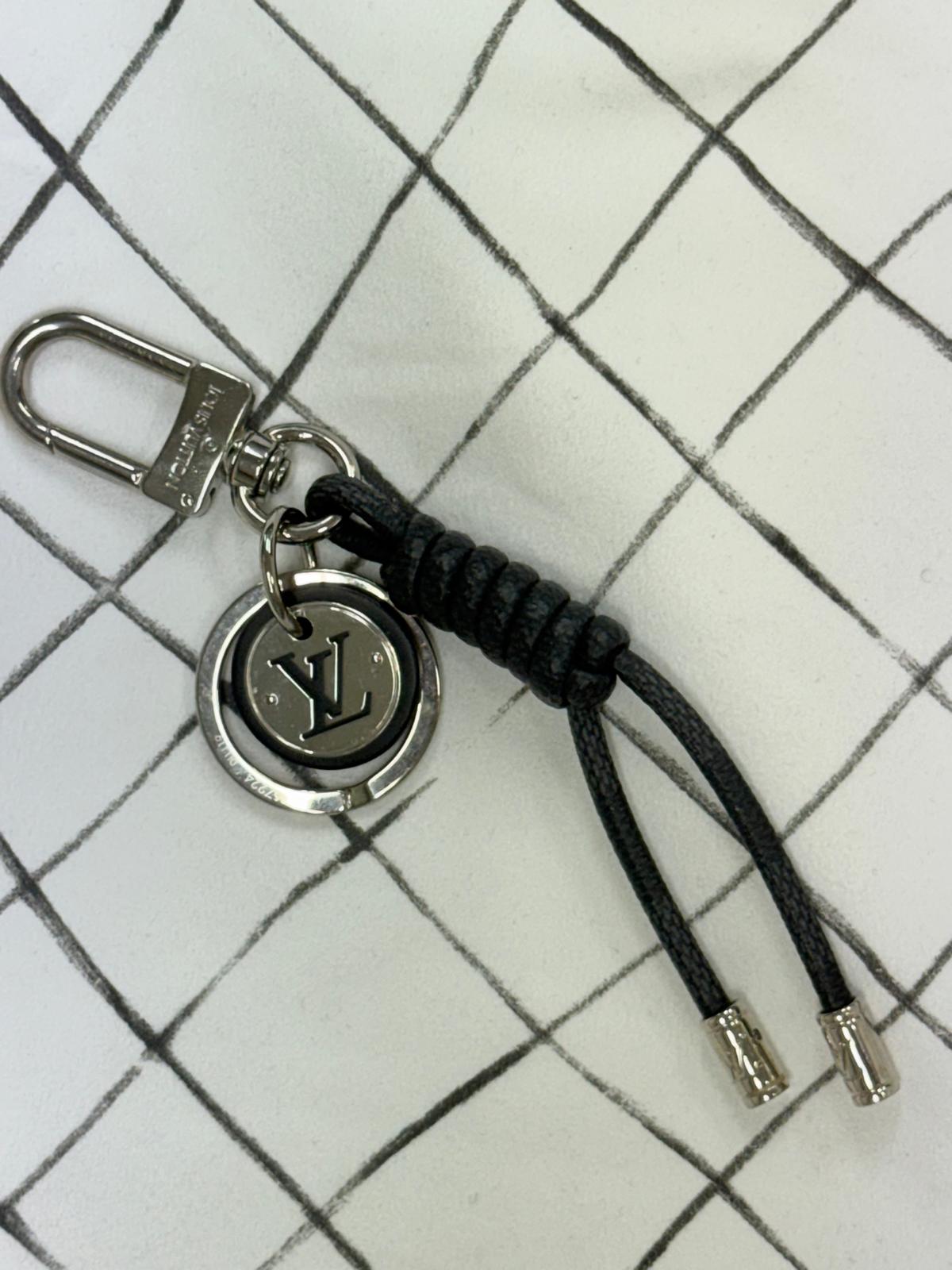 Louis Vuitton Damier Graphite Rope keychain