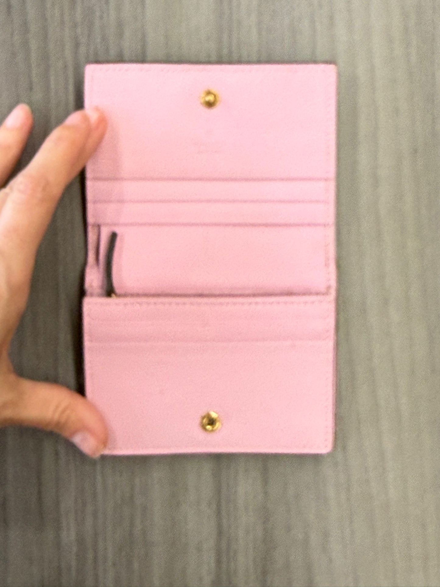 GUCCI Strawberry Wallet 25171