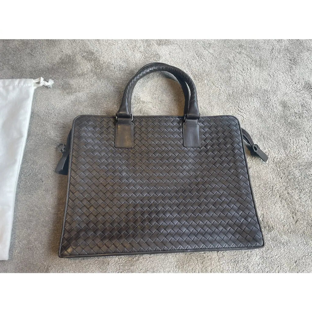 Bottega Veneta Intrecciato Business Bag in Brown Calf Leather
