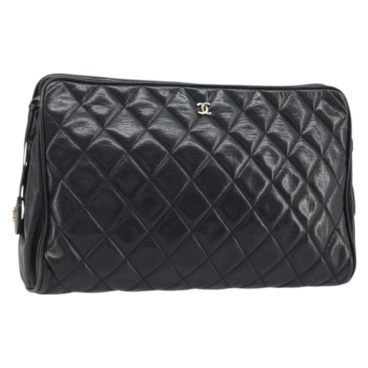 Pre-Owned CHANEL Matelasse Clutch Bag Leather Black CC Auth YKZ300 YKZ300