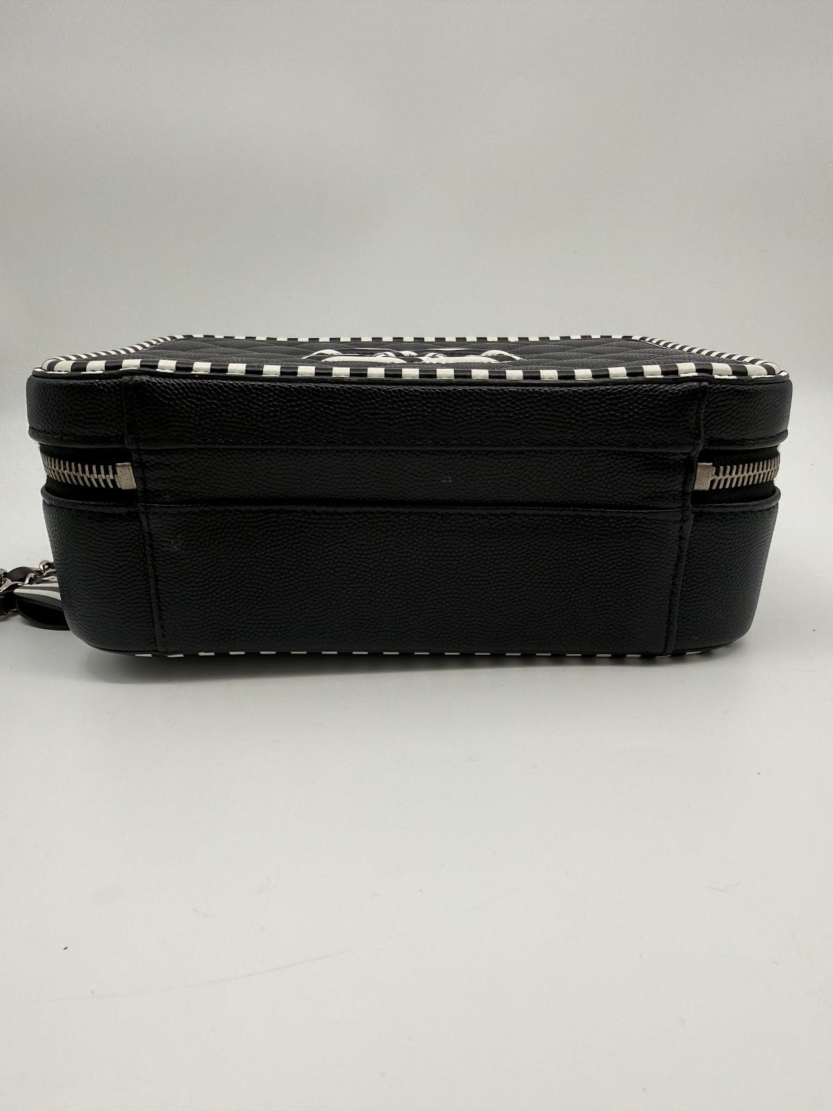 Chanel Top Handle Camera Bag (BL1271)