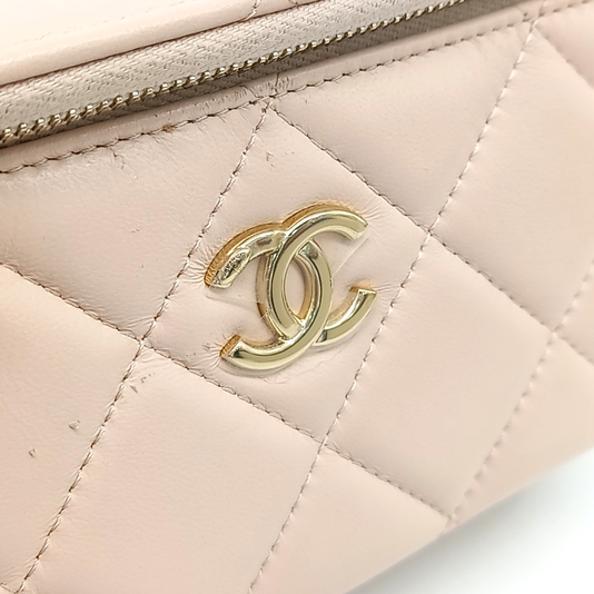 CHANEL VANITY CROSSBODY BAG (JP)