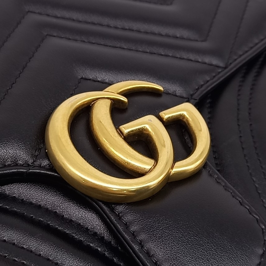 GUCCI MARMONT MATELASSÉ CLUTCH (498079) (JP)